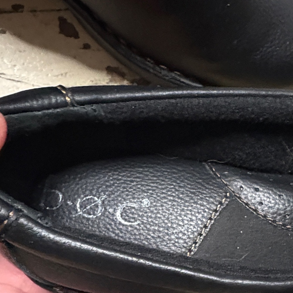 b.o.c. Women's Black Leather Mules - Picture 2 of 9